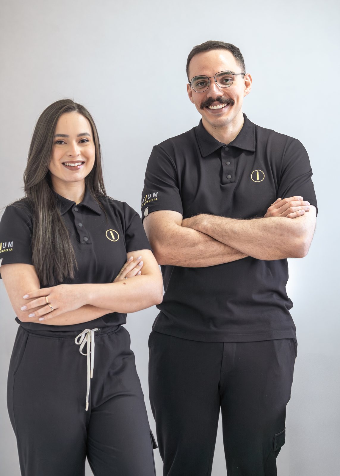 Rafaela Macedo, quiropraxista cofundadora da Axium, em atendimento